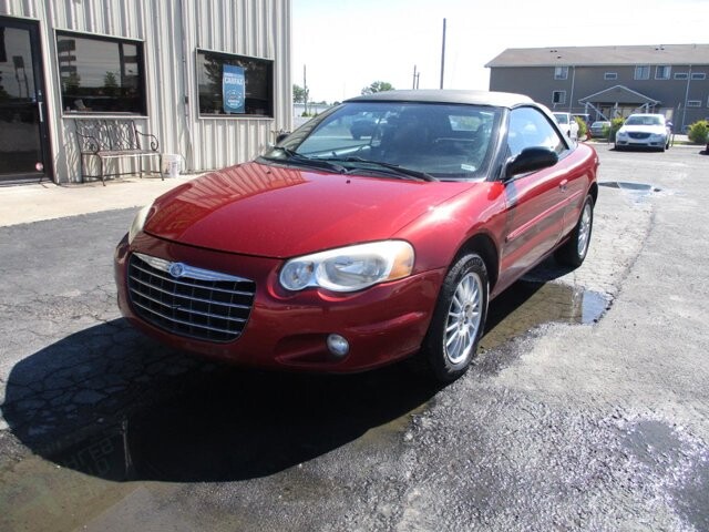 2004 Chrysler Sebring in Oak Grove, MO 64075 - 18140340