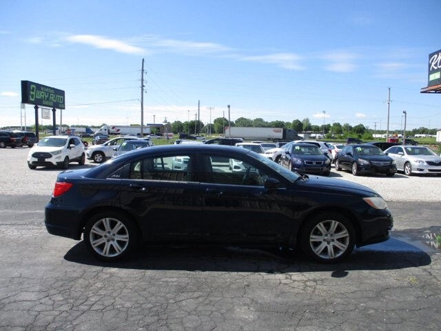 2014 Chrysler 200 in Oak Grove, MO 64075 - 18140341 4