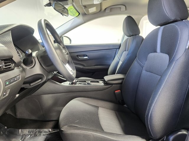 2025 Nissan Sentra in Cinnaminson, NJ 08077 - 18140343 11