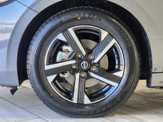 2025 Nissan Sentra in Cinnaminson, NJ 08077 - 18140343 9
