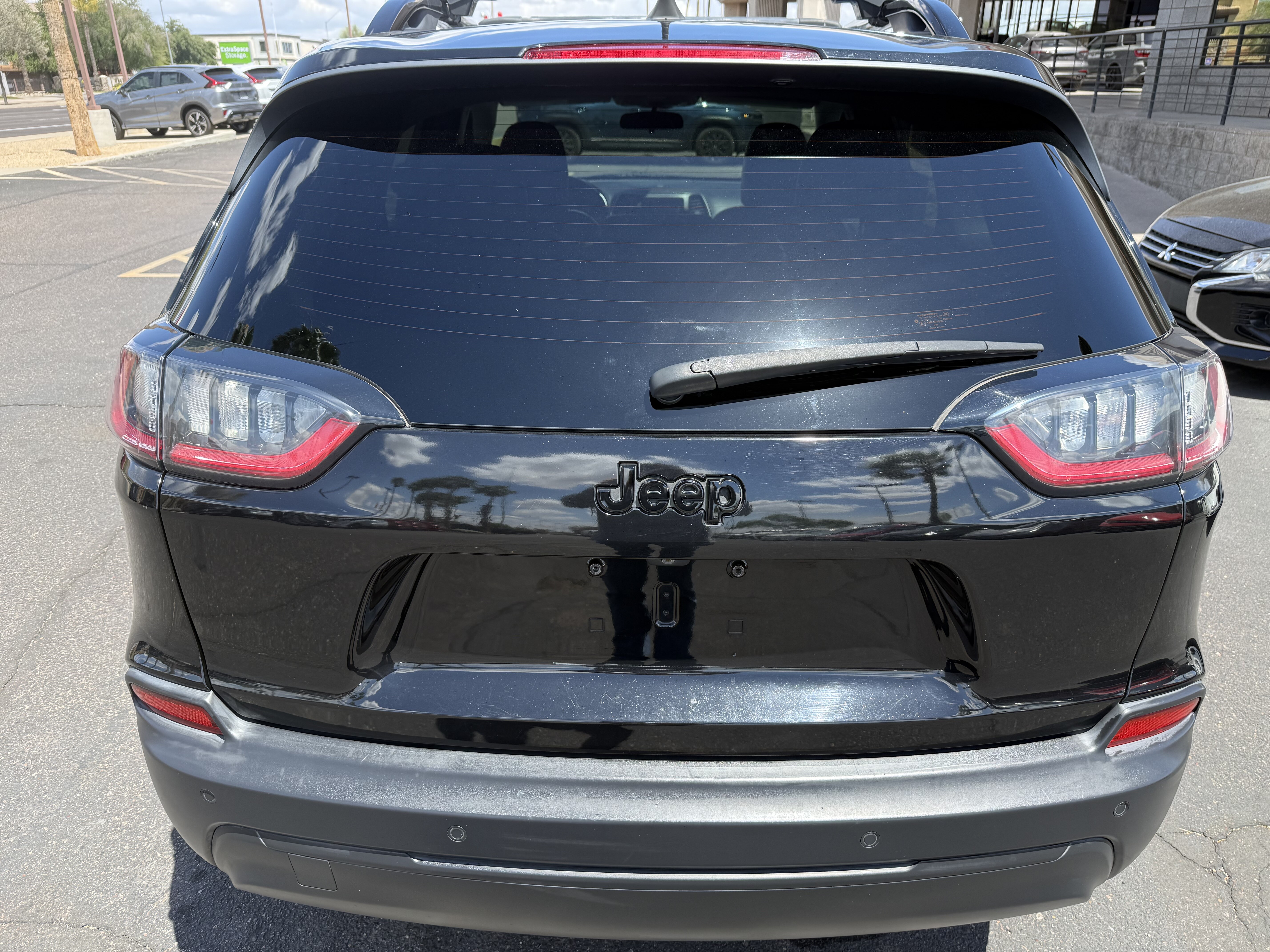 2019 Jeep Cherokee in Phoenix, AZ 85022 - 18140347 5