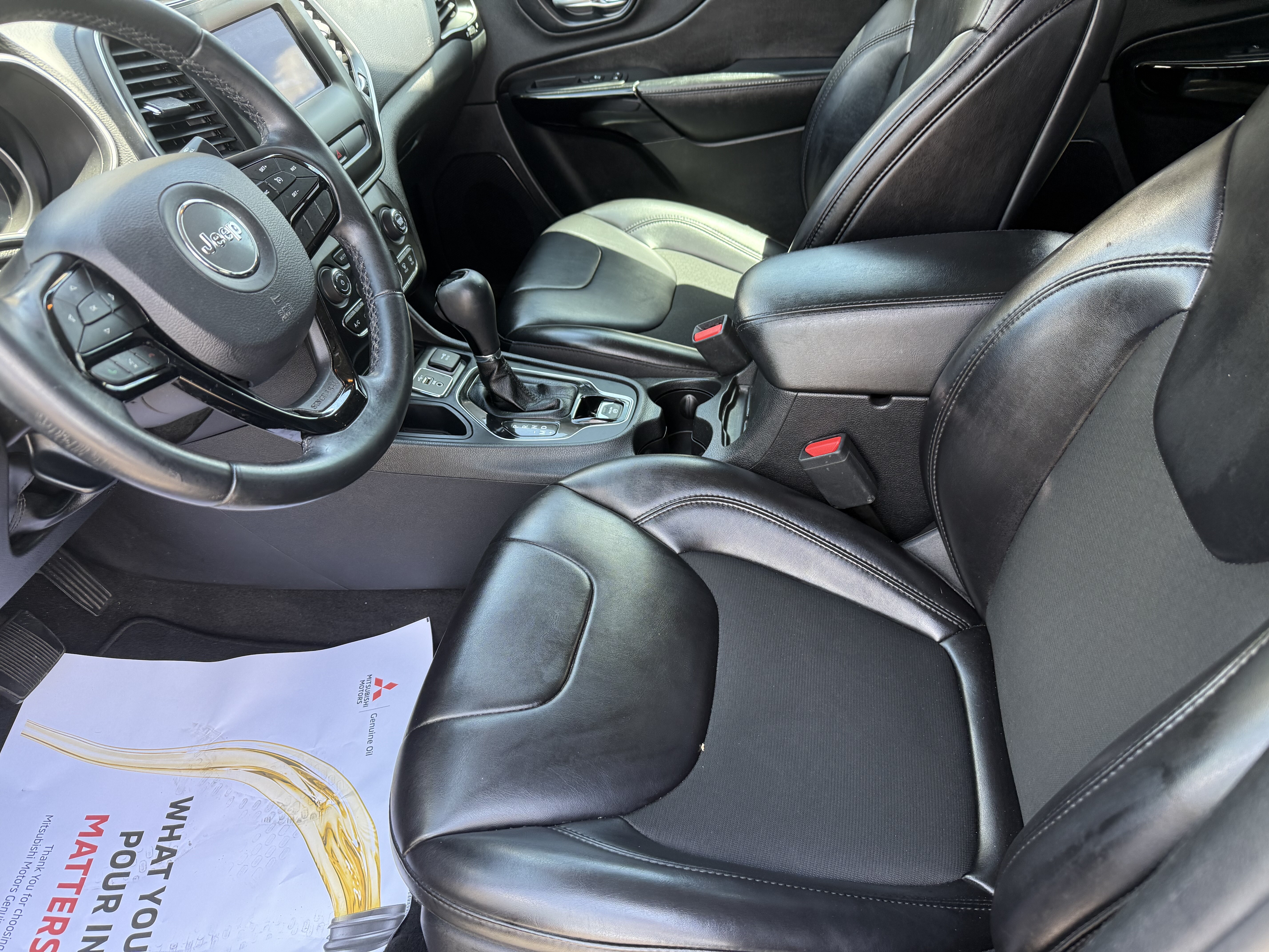 2019 Jeep Cherokee in Phoenix, AZ 85022 - 18140347 9