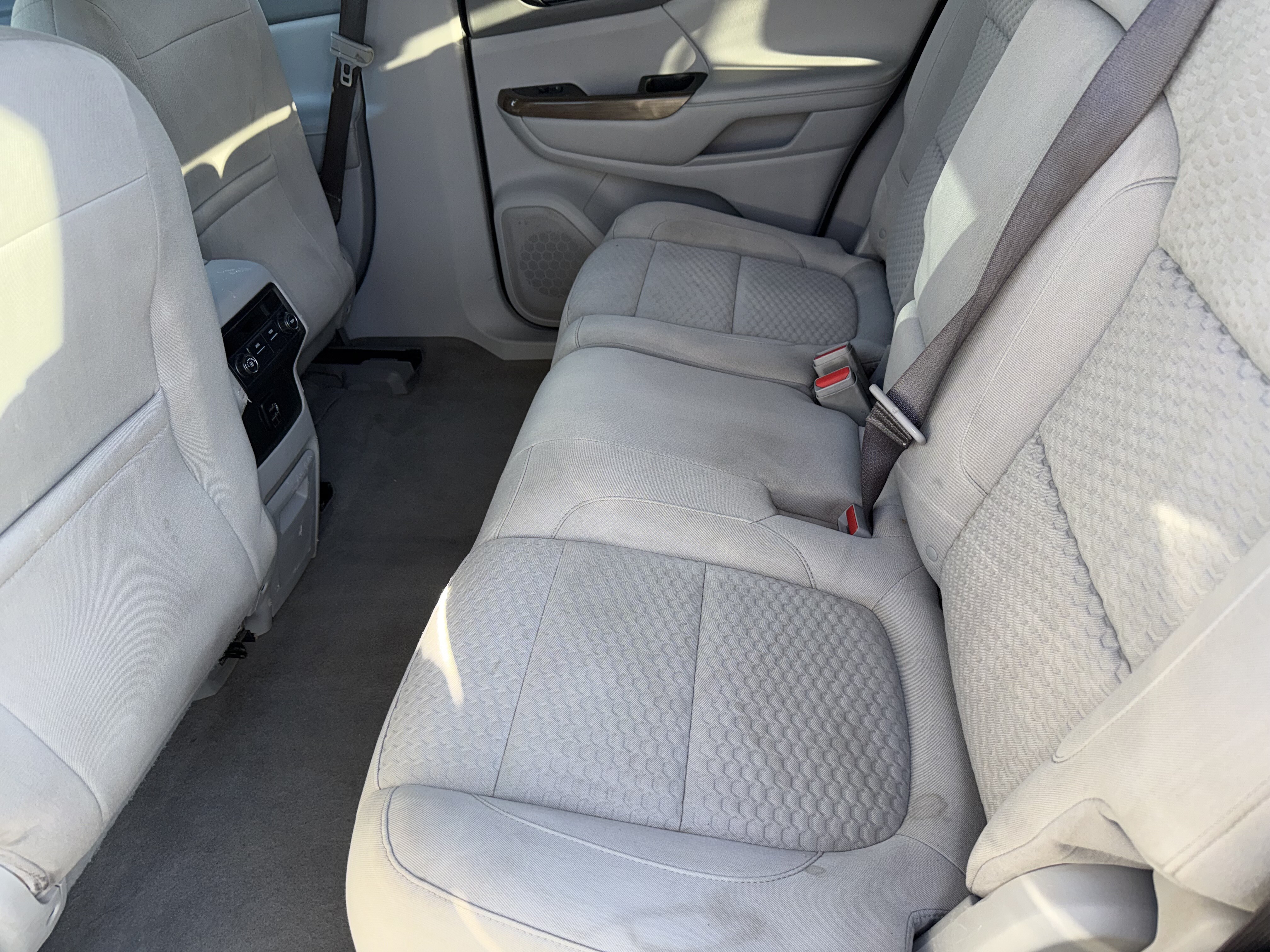 2017 GMC Acadia in Phoenix, AZ 85022 - 18140348 8