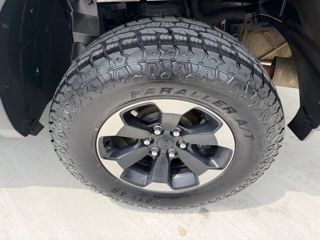 2019 RAM 1500 in Knoxville, TN 37920 - 18140353 27