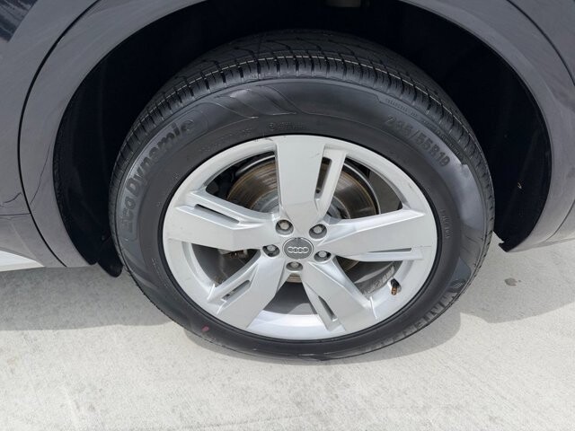 2018 Audi Q5 in Knoxville, TN 37920 - 18140354 30