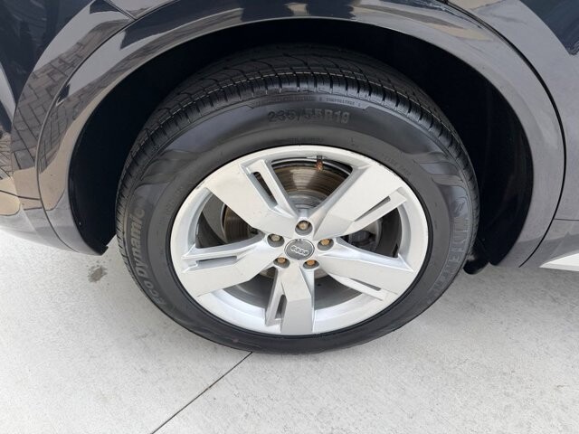 2018 Audi Q5 in Knoxville, TN 37920 - 18140354 31