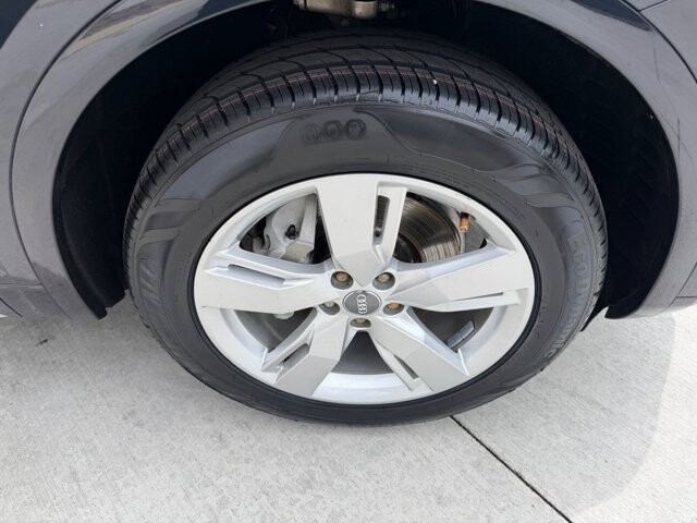 2018 Audi Q5 in Knoxville, TN 37920 - 18140354 28
