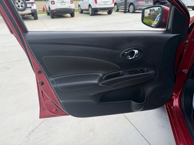 2018 Nissan Versa in Knoxville, TN 37920 - 18140355 7