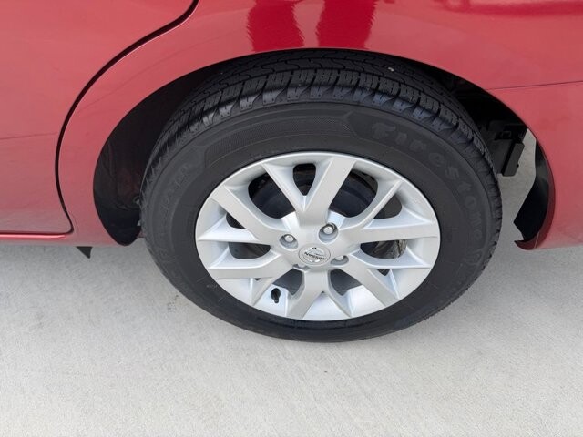 2018 Nissan Versa in Knoxville, TN 37920 - 18140355 28