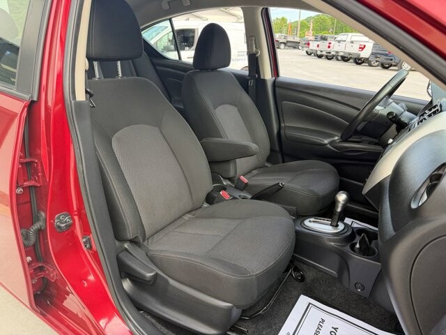 2018 Nissan Versa in Knoxville, TN 37920 - 18140355 16