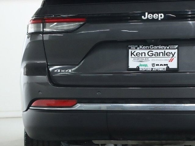 2024 Jeep Grand Cherokee in Bedford, OH 44146 - 18140357 42