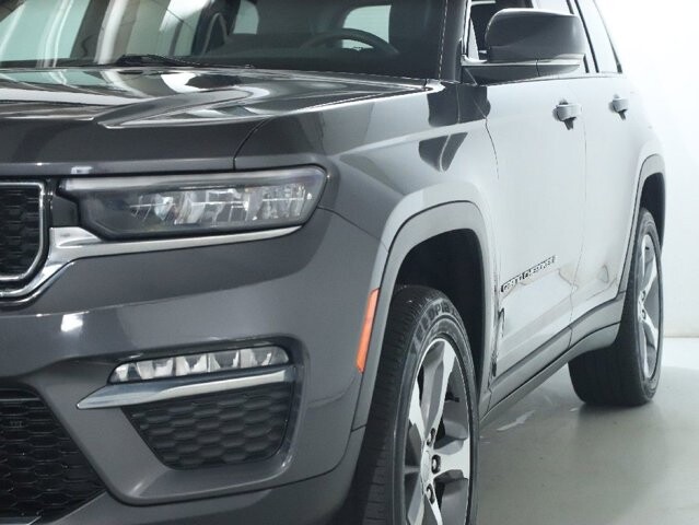 2024 Jeep Grand Cherokee in Bedford, OH 44146 - 18140357 4