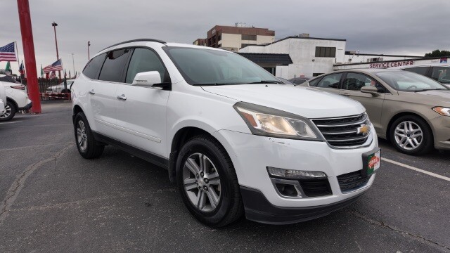2017 Chevrolet Traverse in Dallas, TX 75228 - 18140372 3
