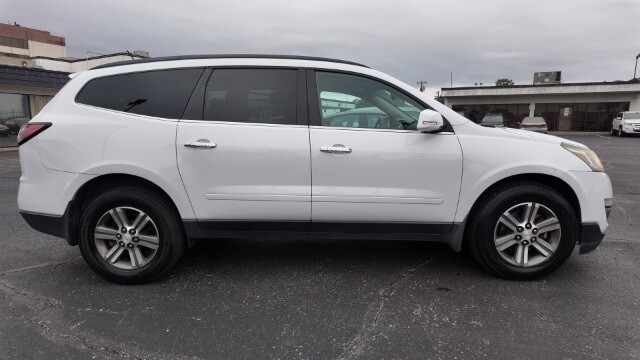 2017 Chevrolet Traverse in Dallas, TX 75228 - 18140372 4
