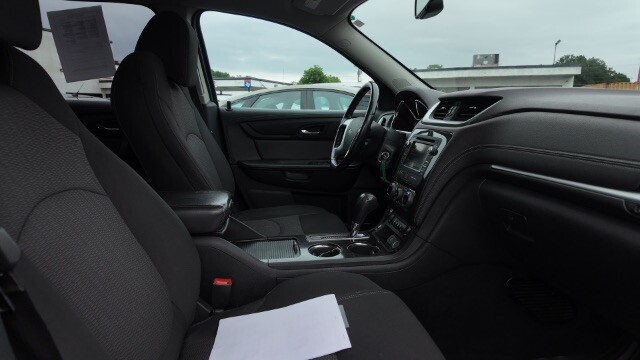 2017 Chevrolet Traverse in Dallas, TX 75228 - 18140372 17