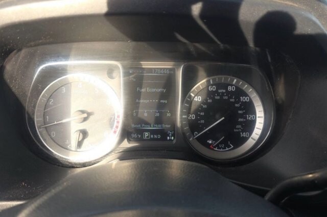 2017 Nissan Titan in Arvada, CO 80002 - 18140373 15