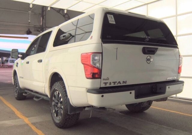 2017 Nissan Titan in Arvada, CO 80002 - 18140373 5