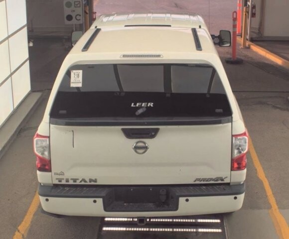 2017 Nissan Titan in Arvada, CO 80002 - 18140373 9
