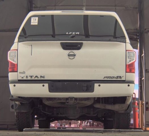 2017 Nissan Titan in Arvada, CO 80002 - 18140373 7