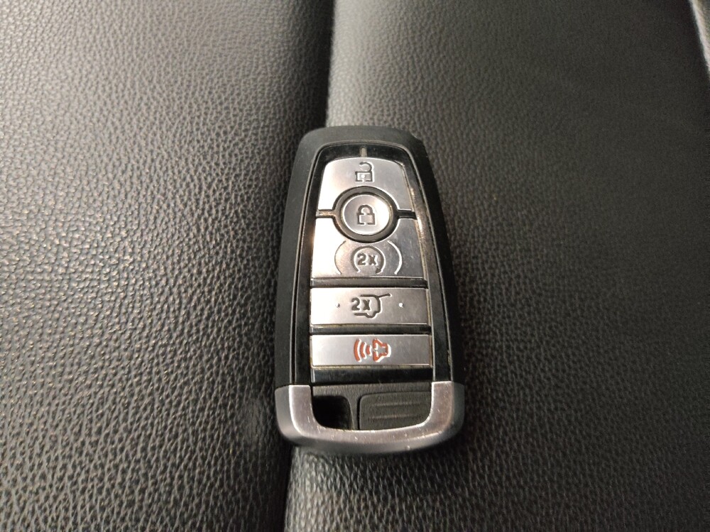 2020 Ford Explorer in Springfield, MO 65807 - 18140378 32
