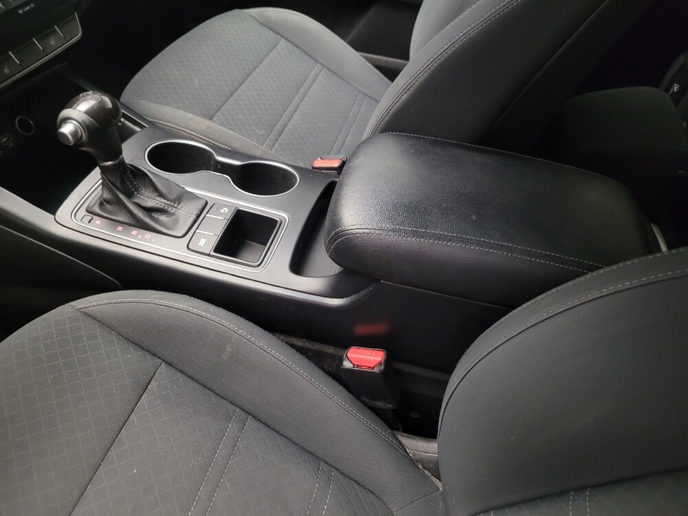 2017 Kia Sorento in Riverside, CA 92504 - 18140382 26