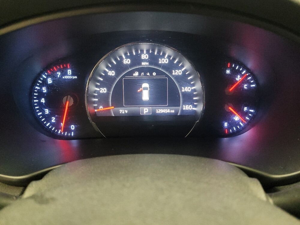2017 Kia Sorento in Riverside, CA 92504 - 18140382 23