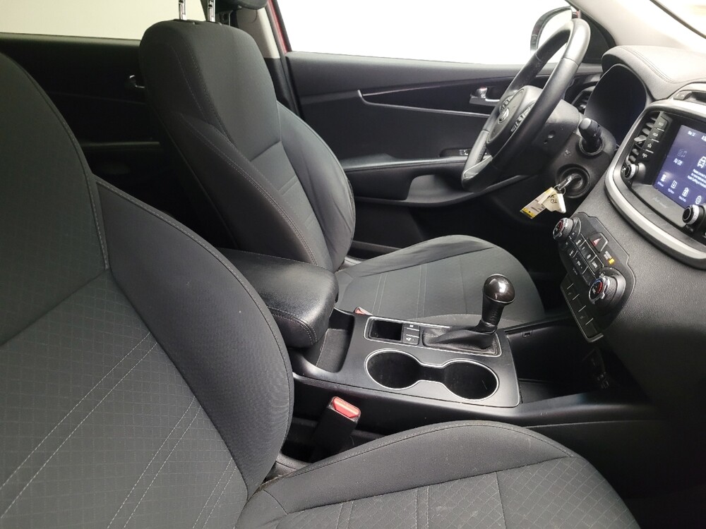 2017 Kia Sorento in Riverside, CA 92504 - 18140382 21