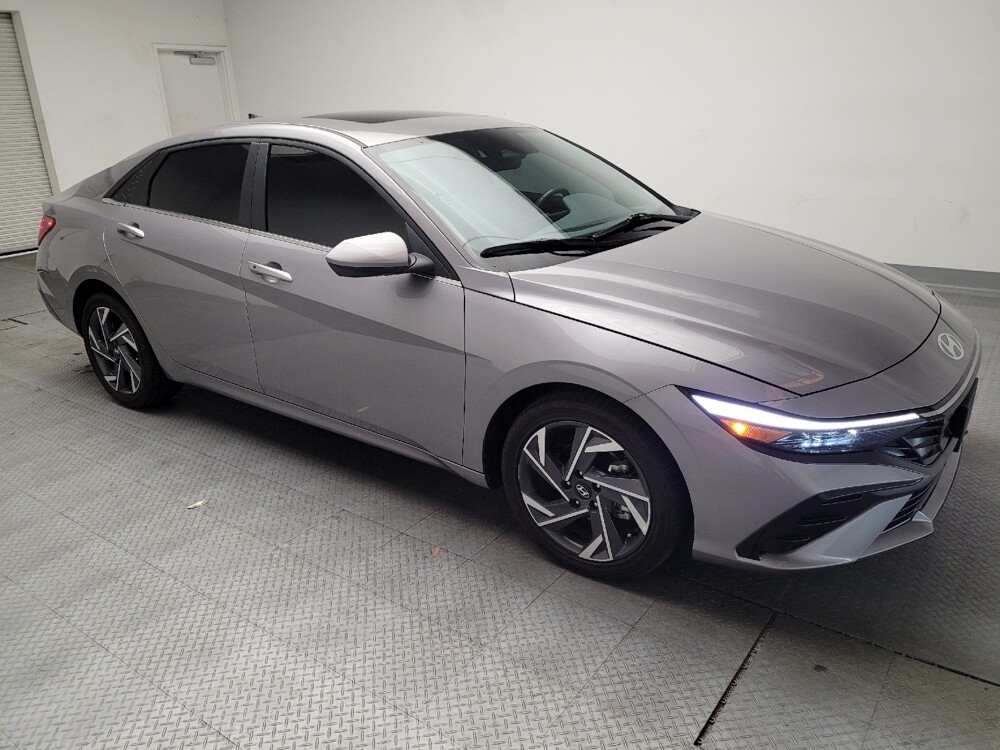 2025 Hyundai Elantra in Downey, CA 90241 - 18140383 11