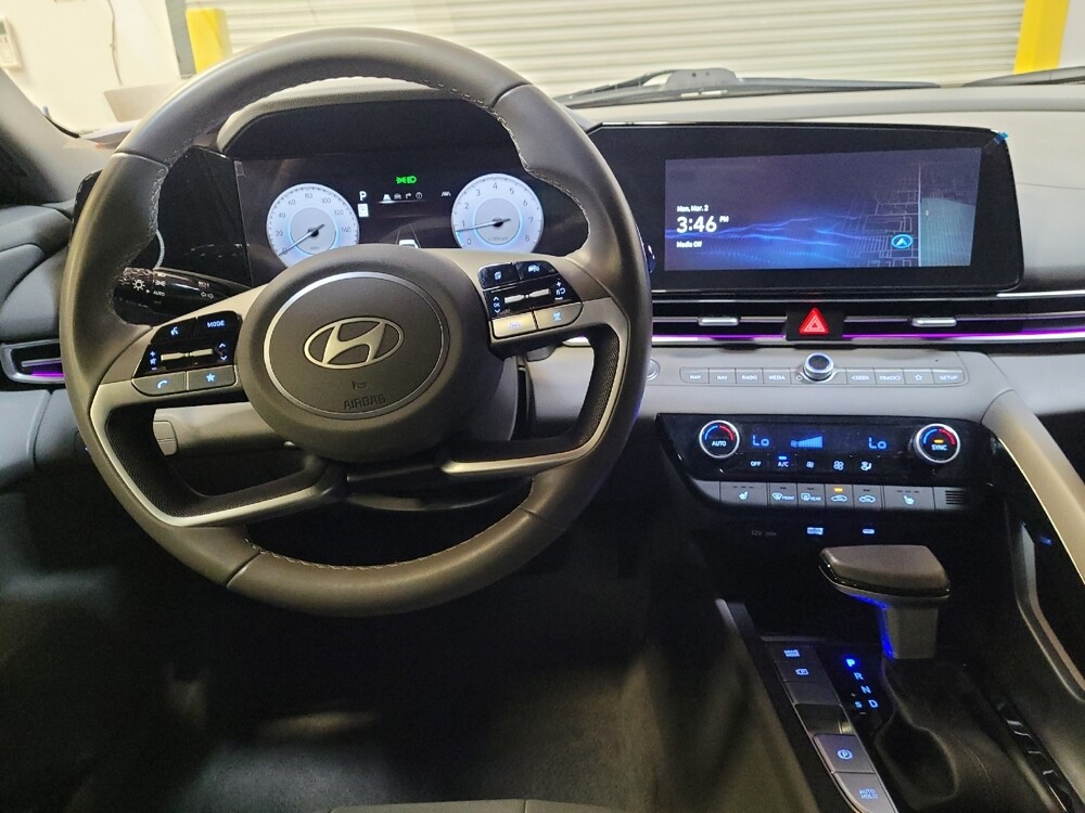 2025 Hyundai Elantra in Downey, CA 90241 - 18140383 22