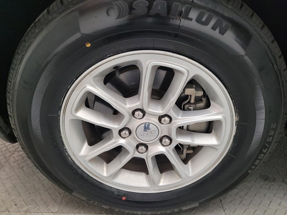 2018 Jeep Grand Cherokee in Downey, CA 90241 - 18140384 31