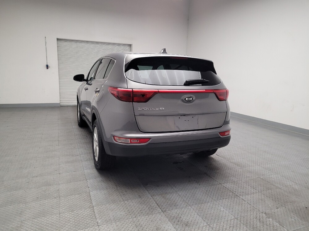 2017 Kia Sportage in Sacramento, CA 95821 - 18140385 6