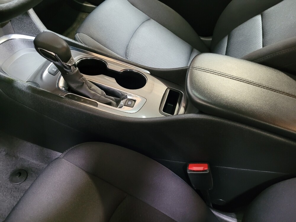 2025 Chevrolet Malibu in Downey, CA 90241 - 18140386 26