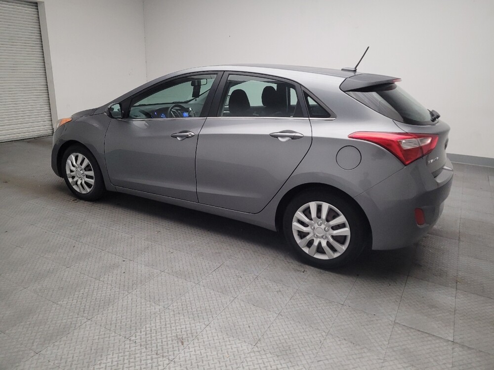 2016 Hyundai Elantra in Downey, CA 90241 - 18140387 3