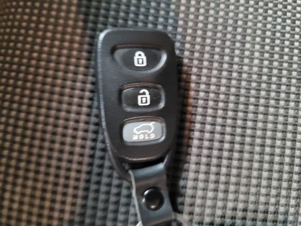 2016 Hyundai Elantra in Downey, CA 90241 - 18140387 32