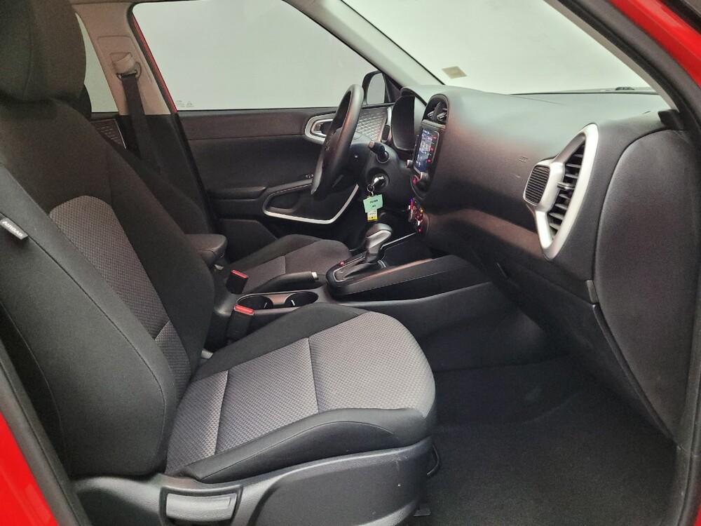 2022 Kia Soul in Downey, CA 90241 - 18140389 21