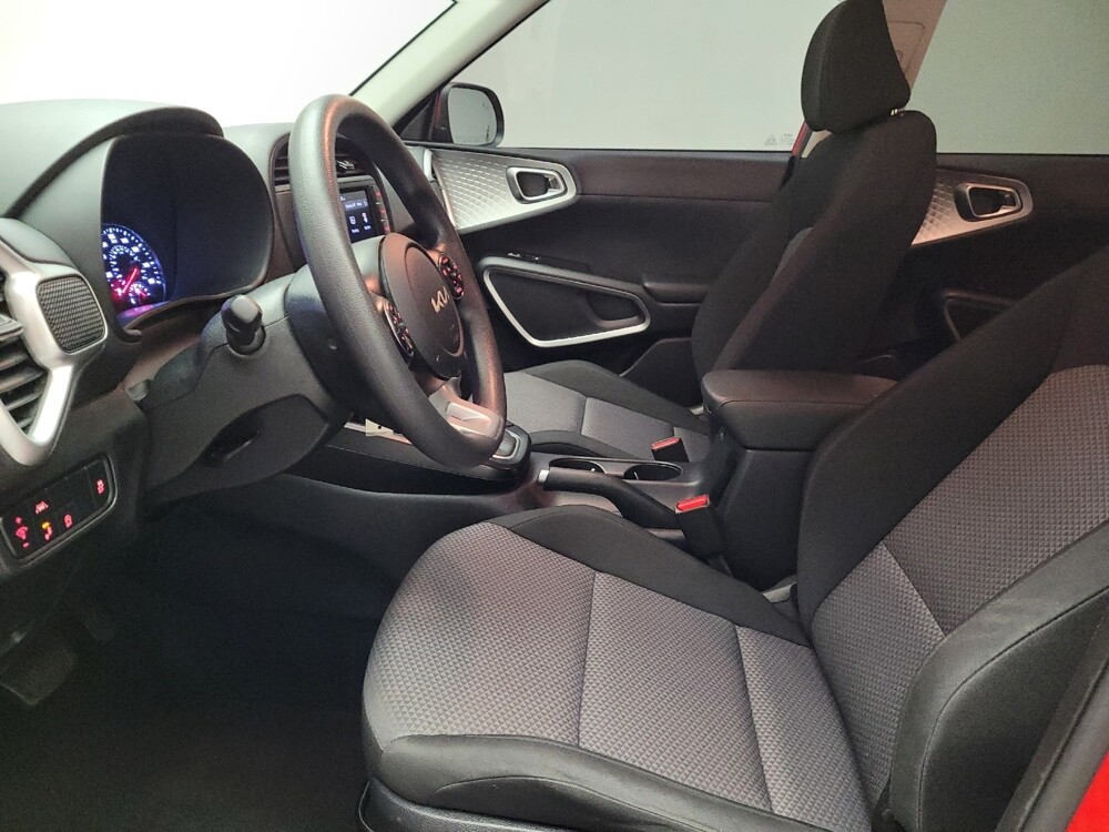 2022 Kia Soul in Downey, CA 90241 - 18140389 17