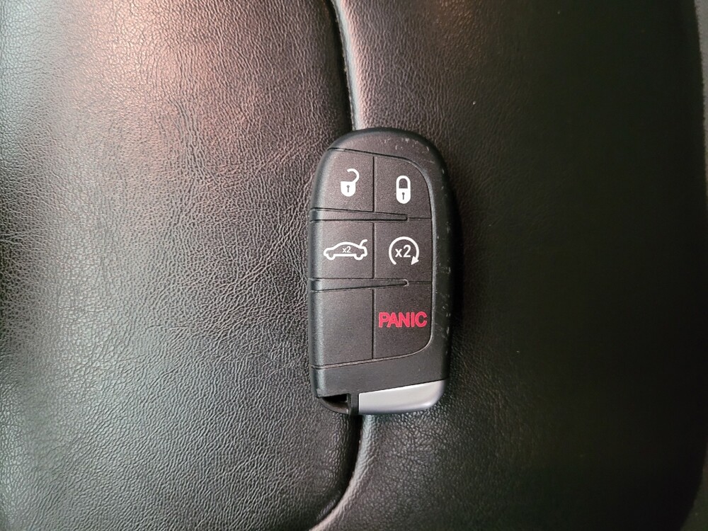 2021 Jeep Cherokee in Downey, CA 90241 - 18140390 32