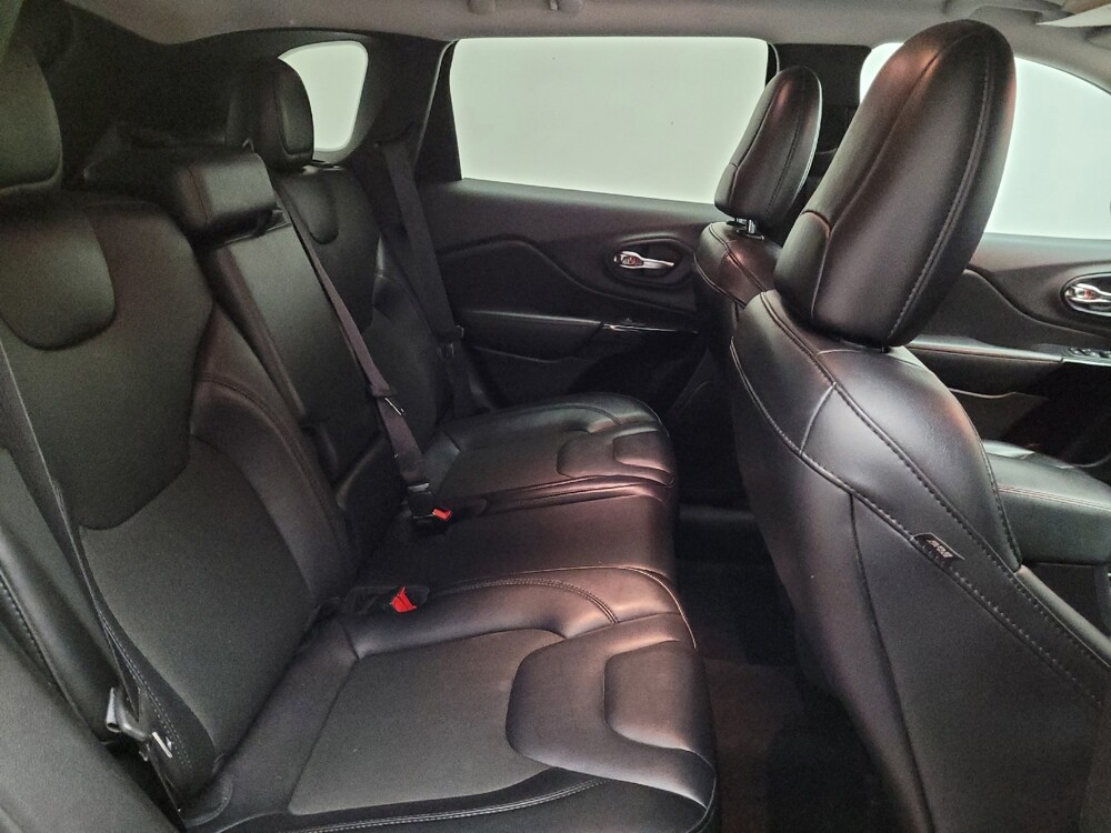 2021 Jeep Cherokee in Downey, CA 90241 - 18140390 19