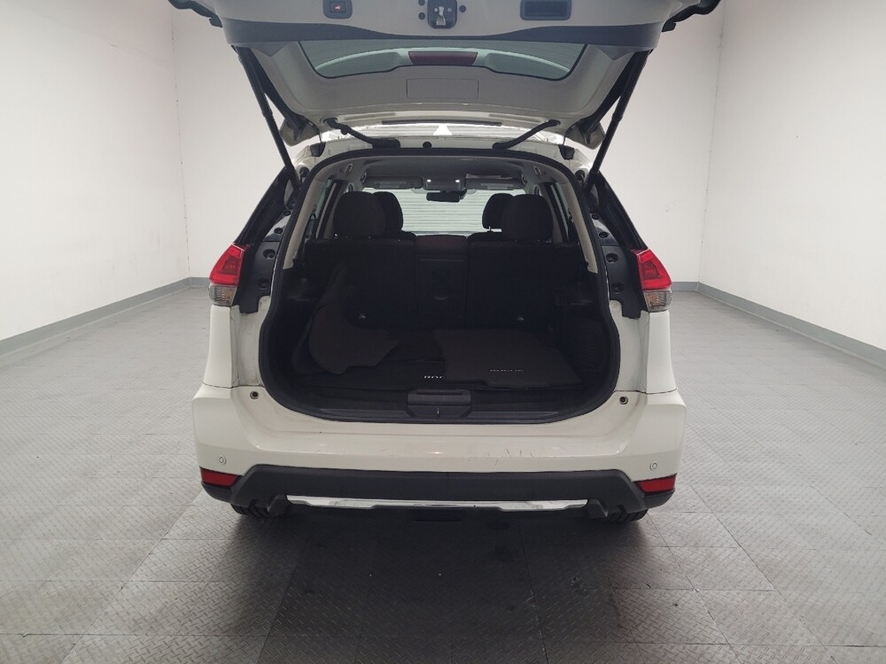 2019 Nissan Rogue in Downey, CA 90241 - 18140395 29