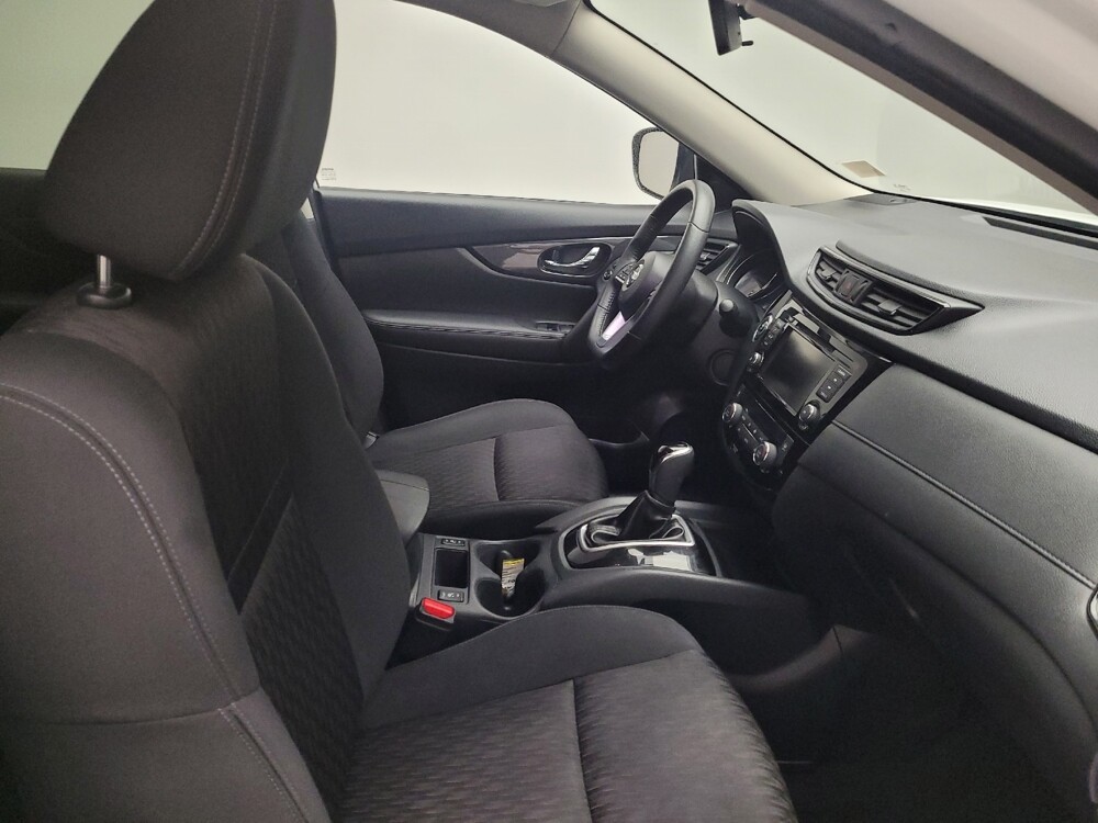2019 Nissan Rogue in Downey, CA 90241 - 18140395 21