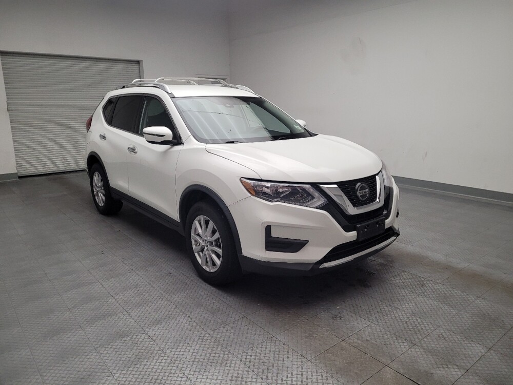 2019 Nissan Rogue in Downey, CA 90241 - 18140395 13