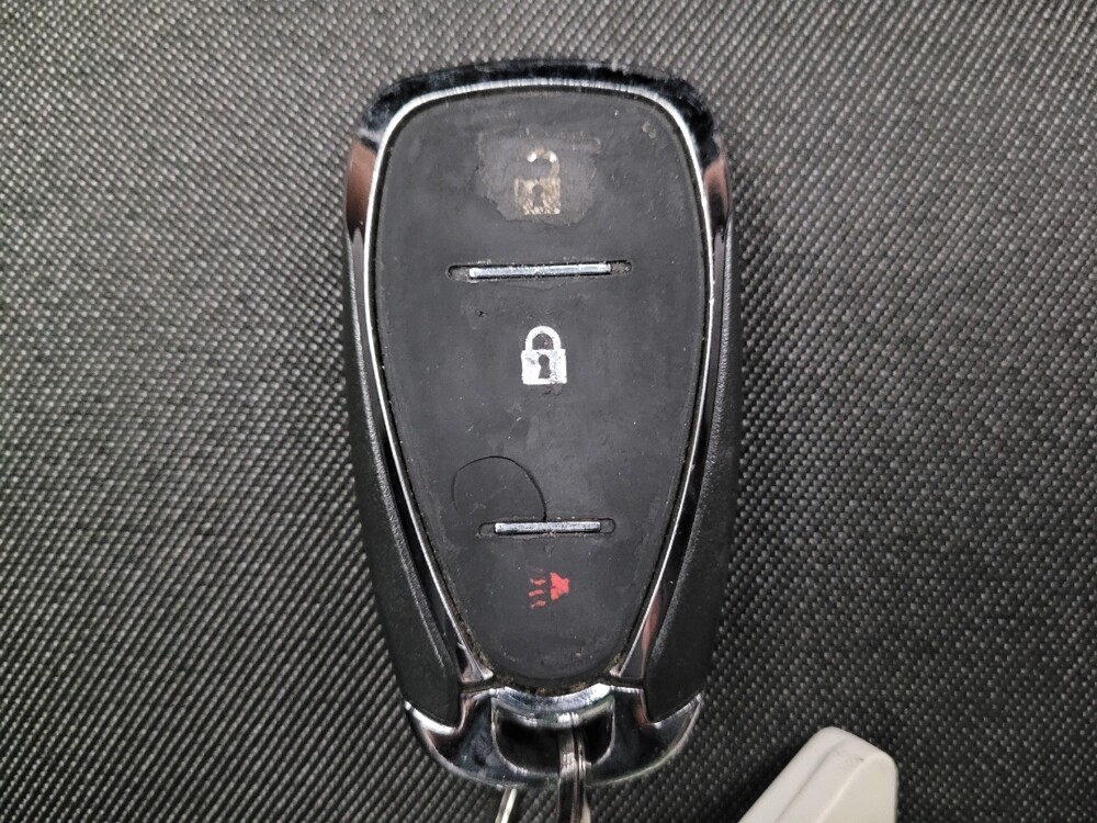 2019 Chevrolet Equinox in Torrance, CA 90504 - 18140396 32