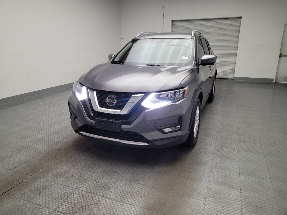 2018 Nissan Rogue in Downey, CA 90241 - 18140399 15