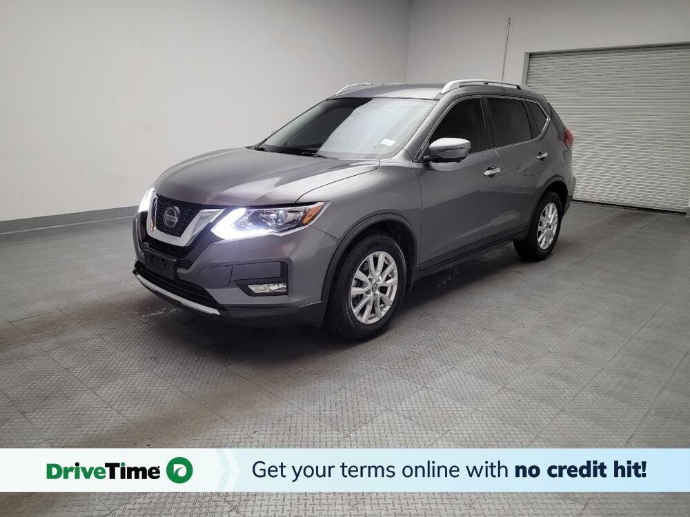 2018 Nissan Rogue in Downey, CA 90241 - 18140399