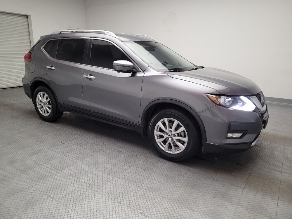 2018 Nissan Rogue in Downey, CA 90241 - 18140399 11