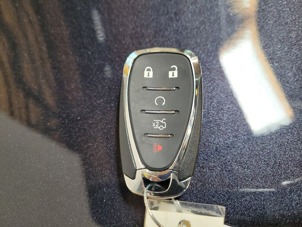 2023 Chevrolet Malibu in Riverside, CA 92504 - 18140403 32