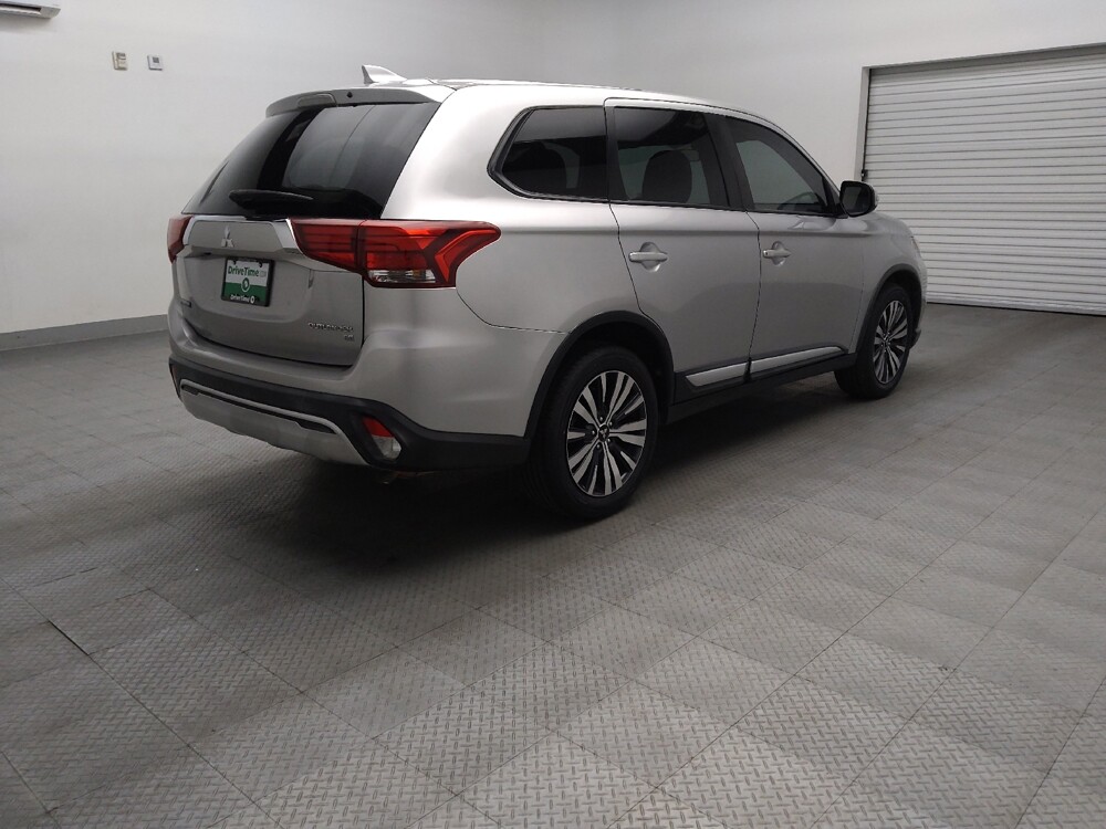 2019 Mitsubishi Outlander in Tyler, TX 75701 - 18140412 9