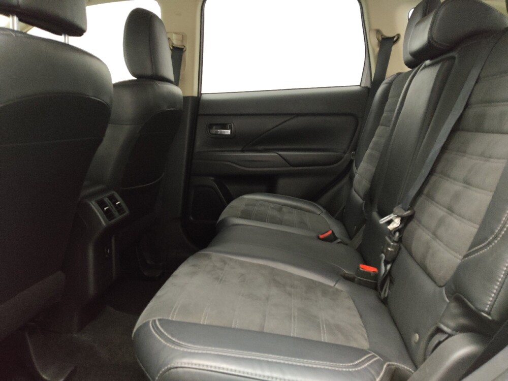 2019 Mitsubishi Outlander in Tyler, TX 75701 - 18140412 18