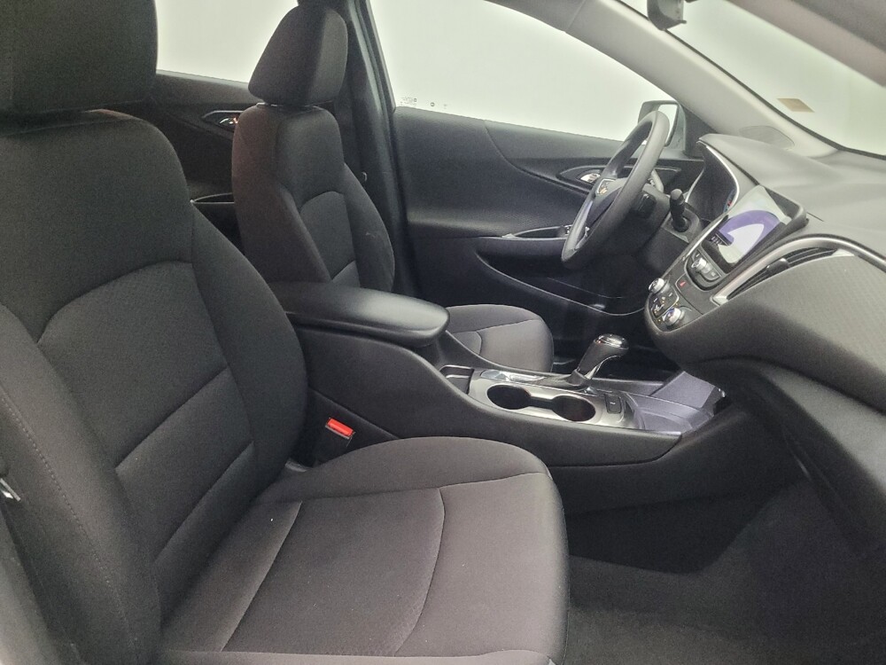 2019 Chevrolet Malibu in Jackson, MS 39211 - 18140414 21