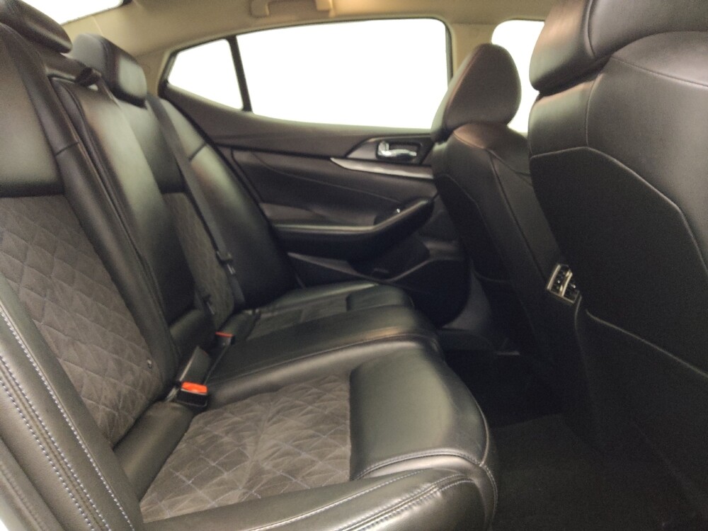 2017 Nissan Maxima in Plano, TX 75074 - 18140433 19